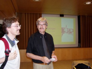 Kurt Gameter (rechts) im Gespräch mit dem Redaktor vom "Zürinord" R. Suter
